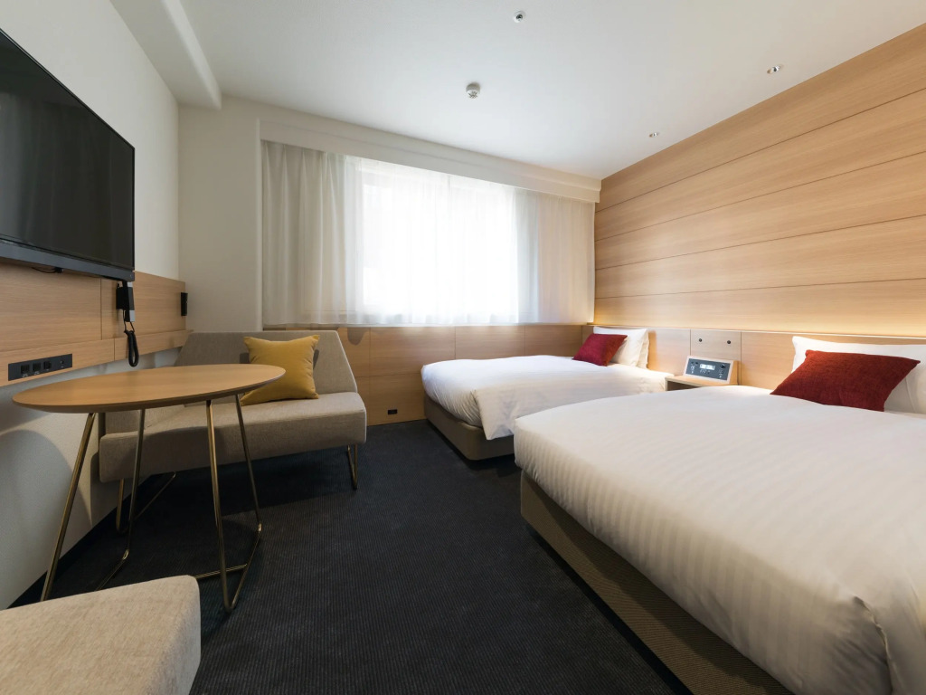 Отель Nishitetsu Inn Shinjuku