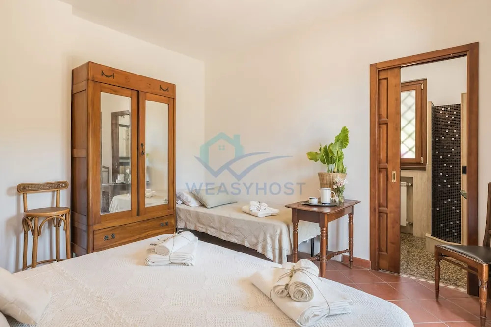 New Refined Villa Rayskaya In Monte Compatri