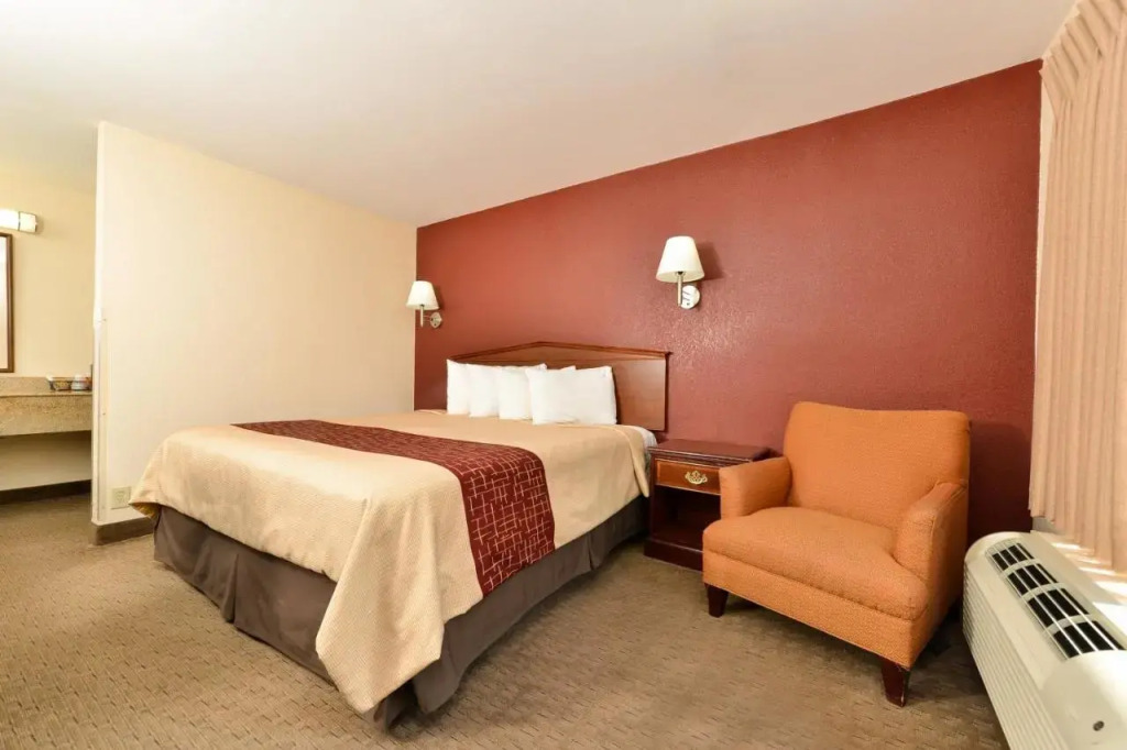 Americas Best Inns Dalton
