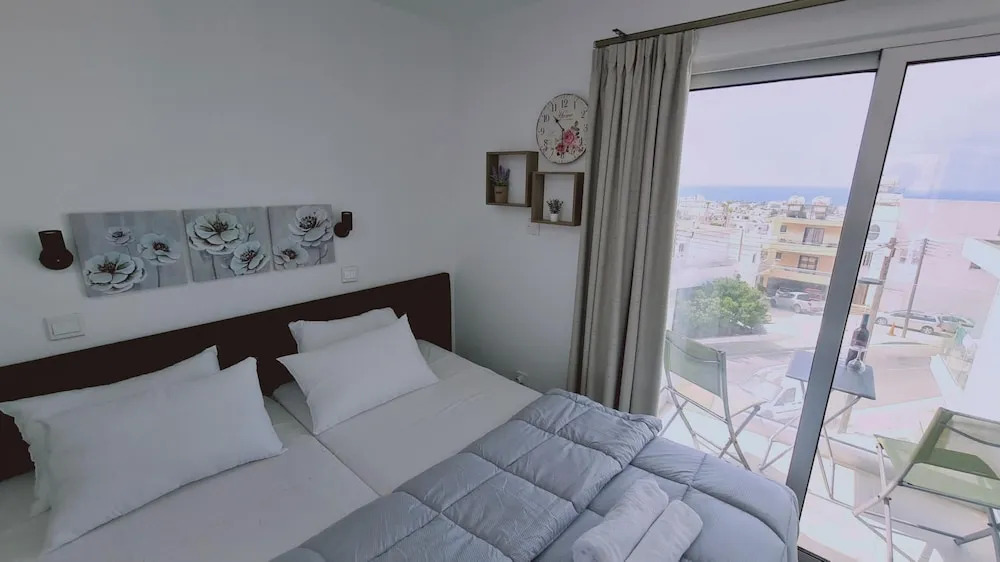 100 AN - Napa Living 39