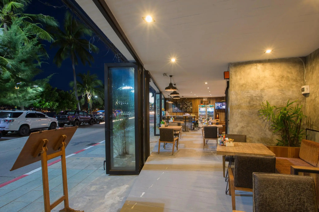 Patong Signature Boutique Hotel