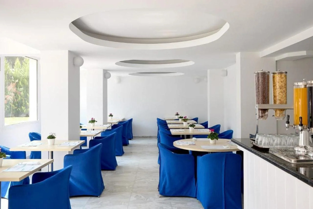 Kazaviti Hotel