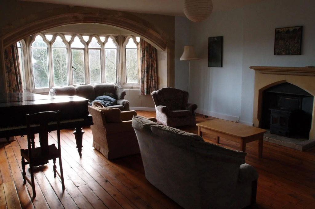 Monkton Wyld Court