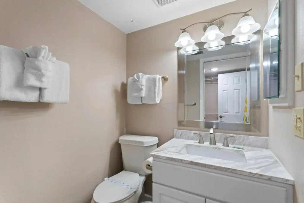 311 Madeira Norte Condo
