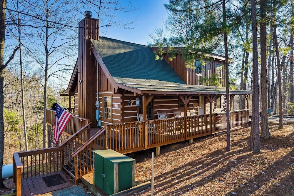 Total Privacy + Stunning Views in Smoky Mountains!
