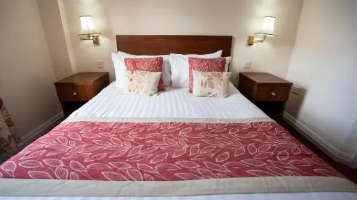 The Emmbrook Inn Hotel