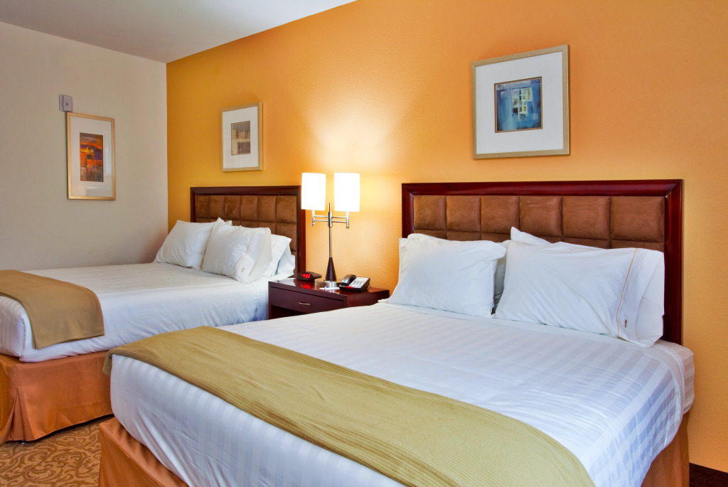 Holiday Inn Express Hotel & Suites Brooksville-I-75 by IHG