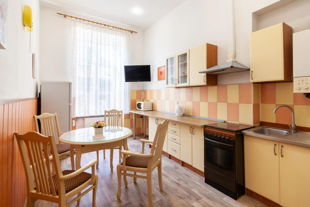 2 isolated bedrooms in the Austrian building Levia 3