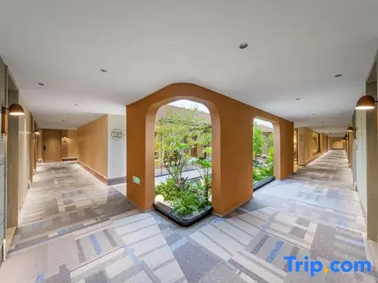 Homeinn Selectde Hotel (Guilin Two Rivers and Four Lakes，Elephant Trunk Hill Scenic Area