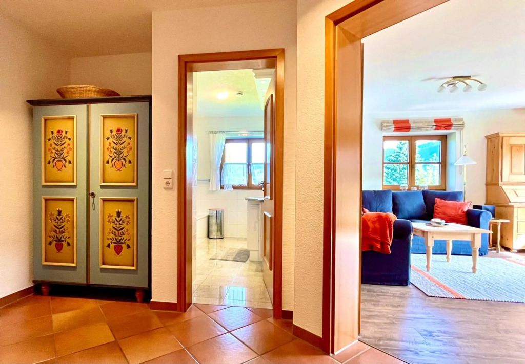 Wunderschöne Wohnung mit Balkon und Blick auf die Alpen