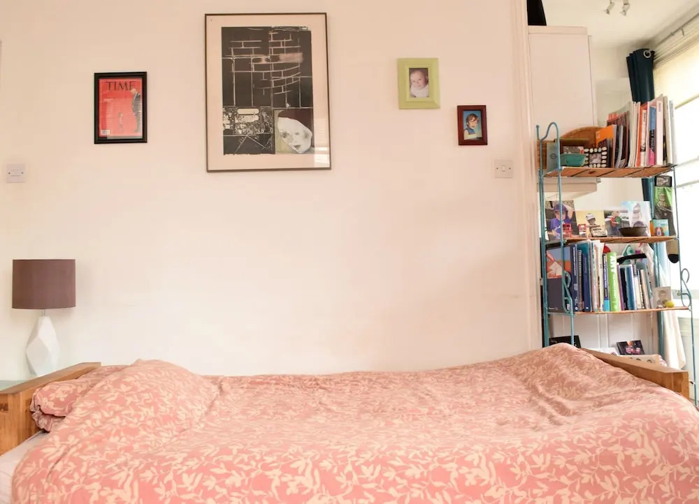Spacious Studio Apartment in Portobello Road