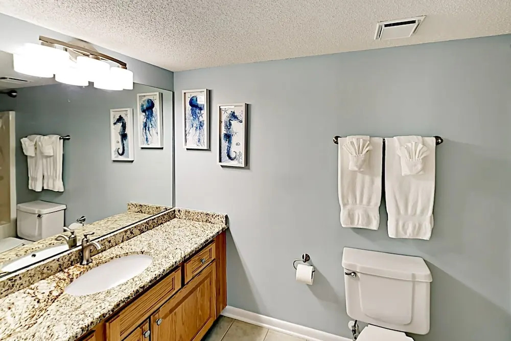 Updated Beachside #907 - 2 Br Condo