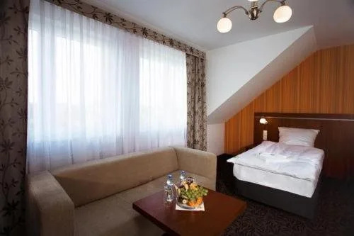 Hotel Azyl