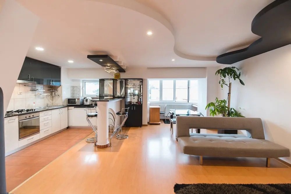 Nicopole Apartment
