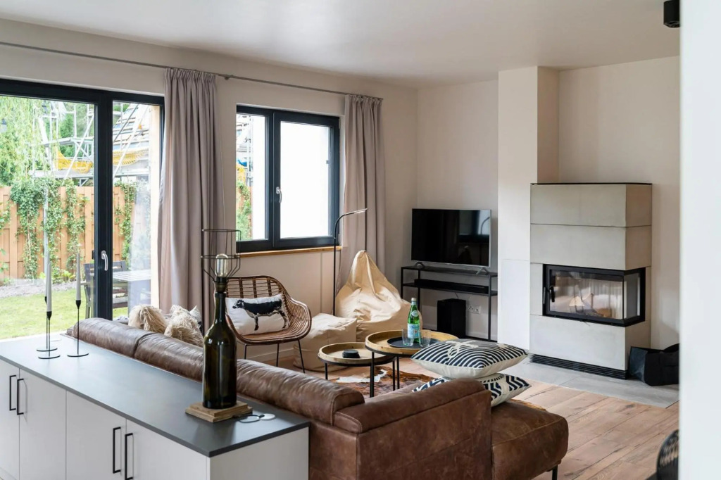 Wellness-Ferienhaus "Zaunwinde" mit Sauna, Kamin & Terrasse- ruhig am Ostseewald in Zingst