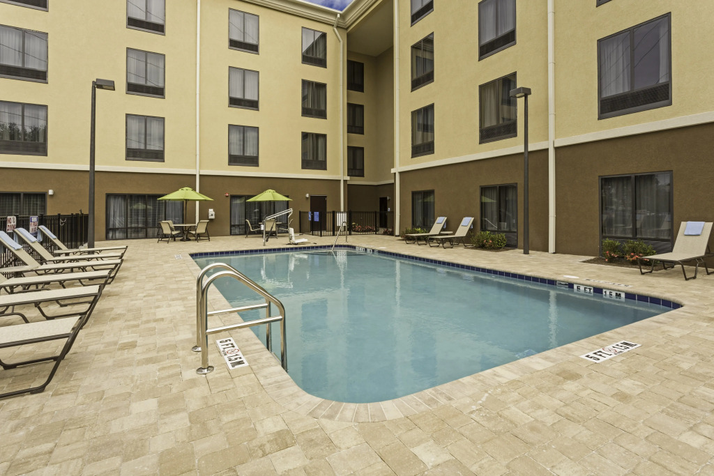 Holiday Inn Express & Suites - Orlando - Southeast by IHG