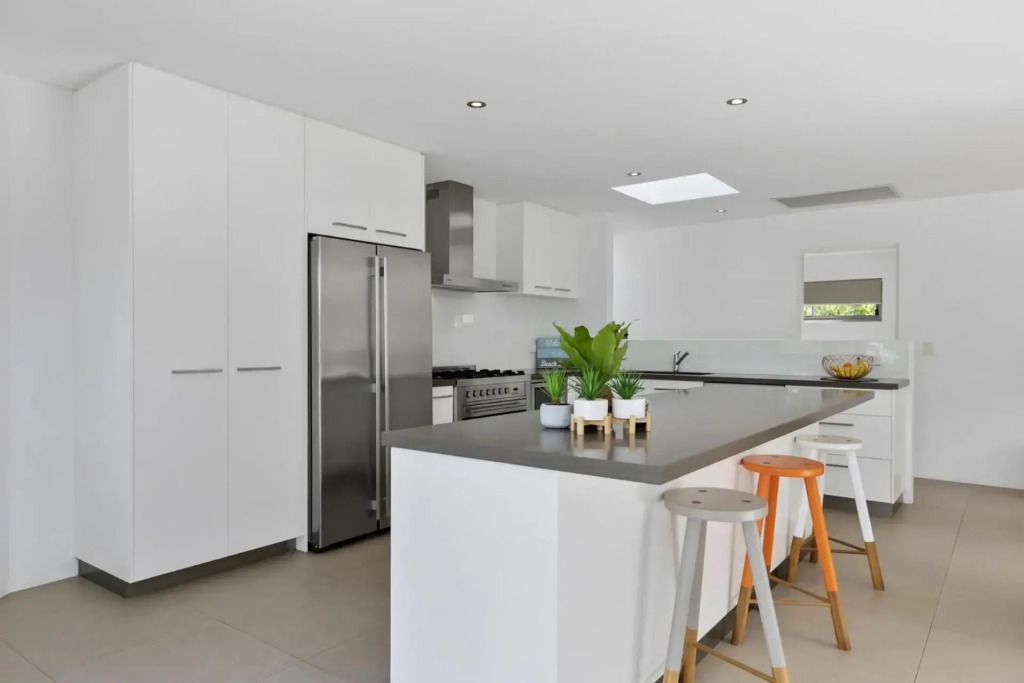 Seaview Tce Picture Perfect in Northern Sunshine Beach