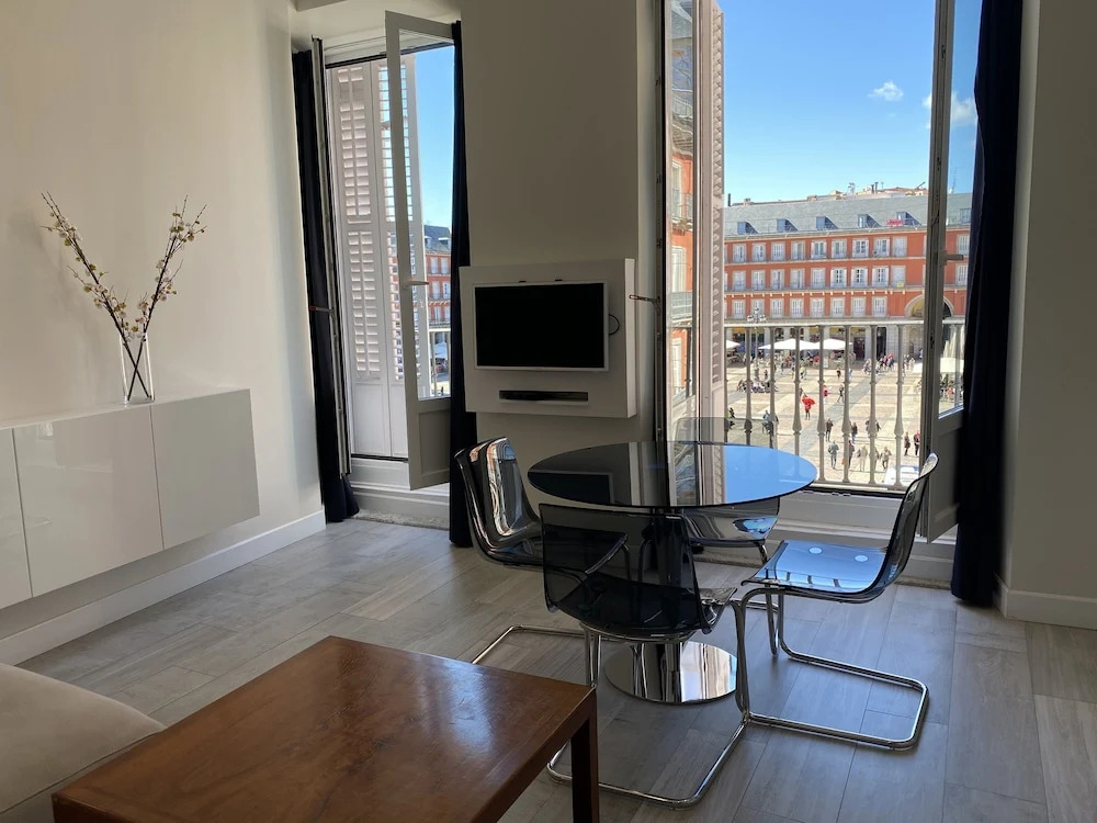 Plaza Mayor Deluxe