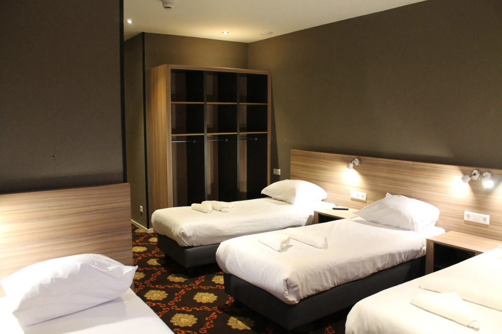 Aston City Hotel