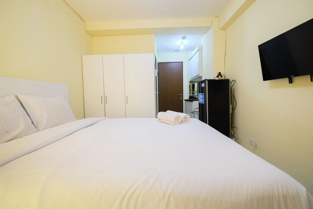 Cozy Studio @ Tifolia Apartment near Kelapa Gading By Travelio