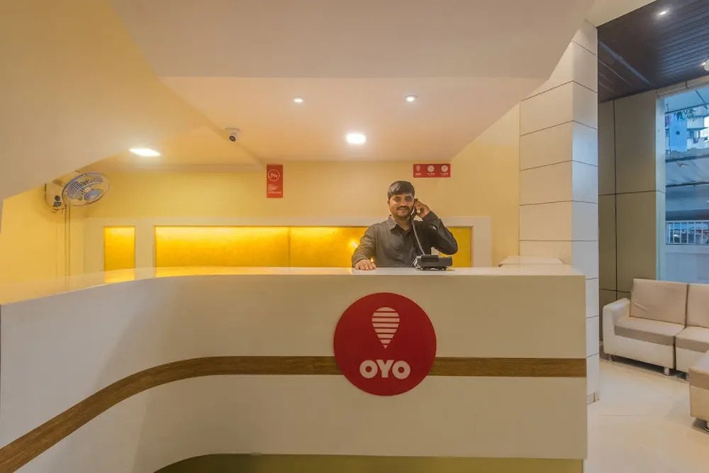 OYO 9983 Hotel Golden Park