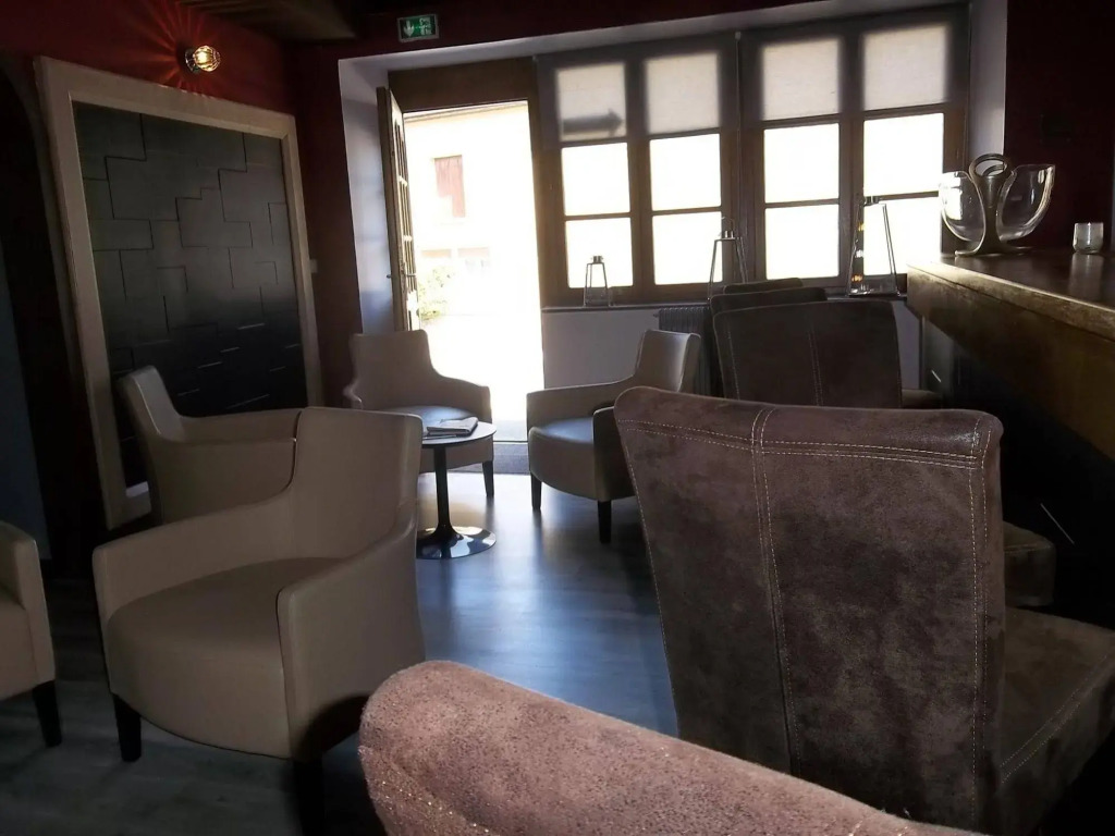 Logis LHôtel DArc