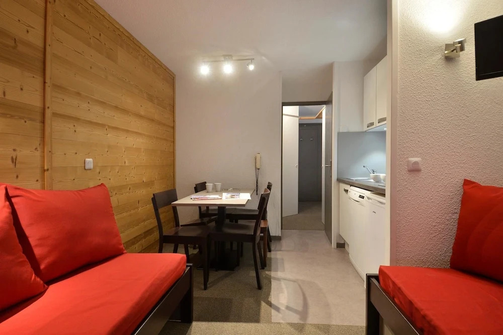 Belle Plagne Studio for 4 People of 23m², Located on the Slopes Th108