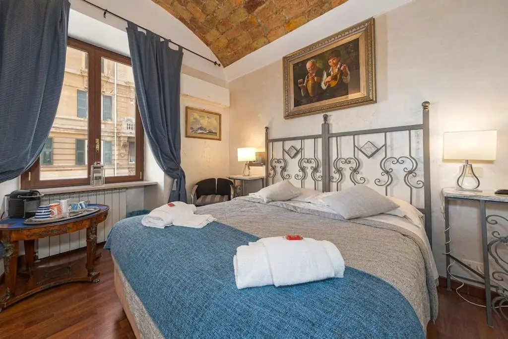 Salaria Luxury Suites