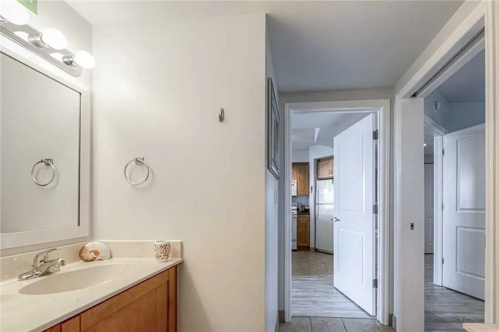 Harbourgate Marina #624 - 2 Br Condo