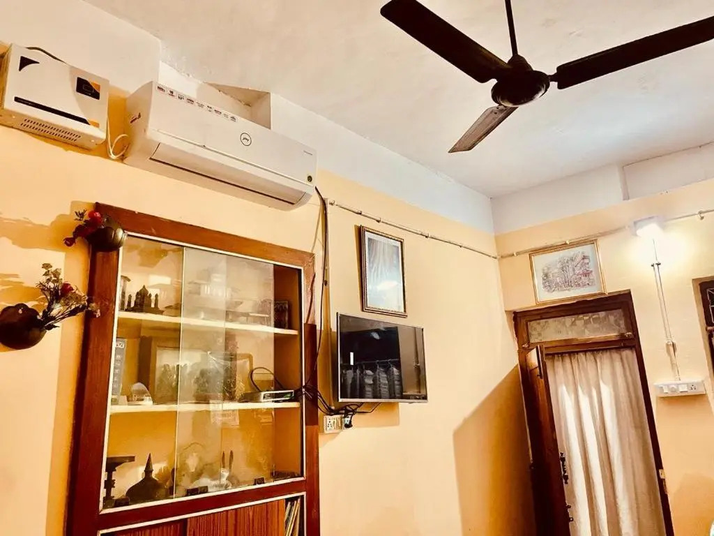 Divine view _ 1 Double Bed – SwarnaBhavan
