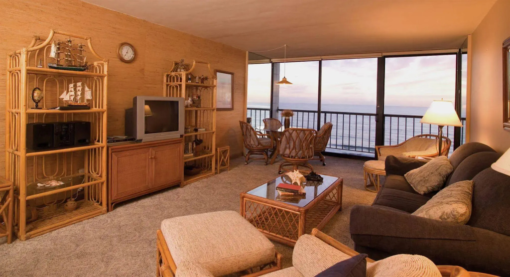 Capri by the Sea by All Seasons Resort Lodging