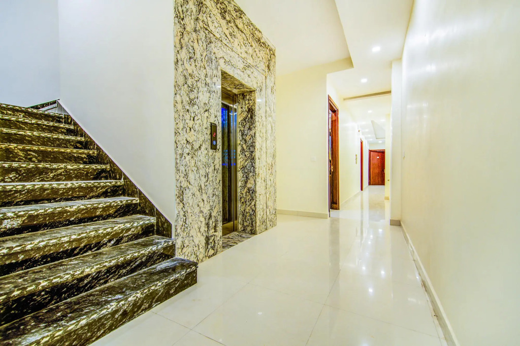 FabHotel Nayyar Inn II