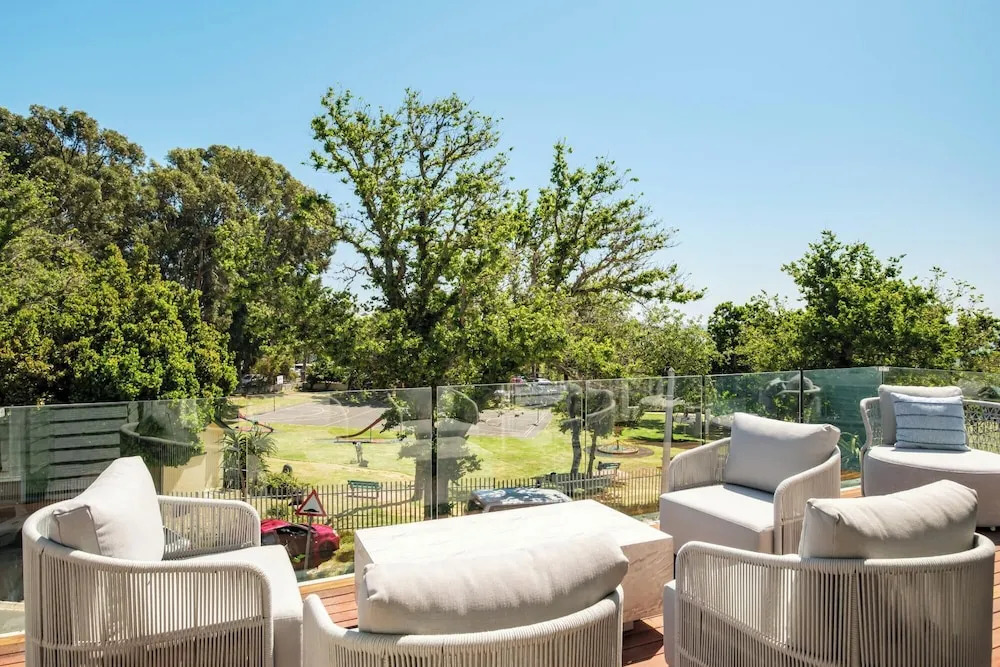 6bed Villa by Camps Bay Beach Seven the Drive