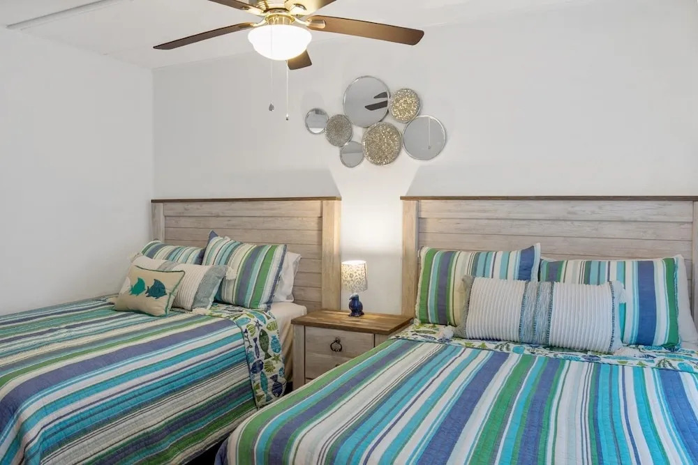 Island 118 2 Bedroom Condo