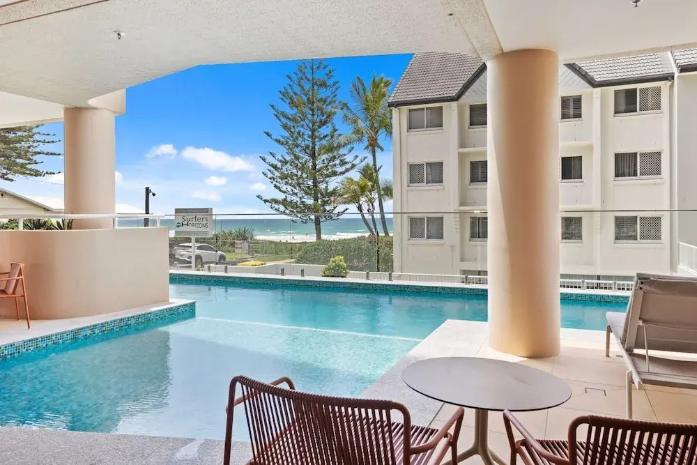 Luxury Hinterland View on Palm Beach