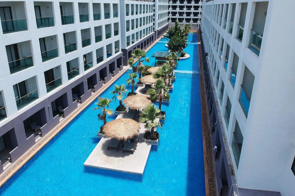 Woraburi The Ritz Resort & Spa