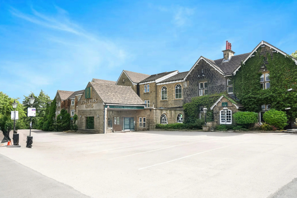 Tong Park Hotel