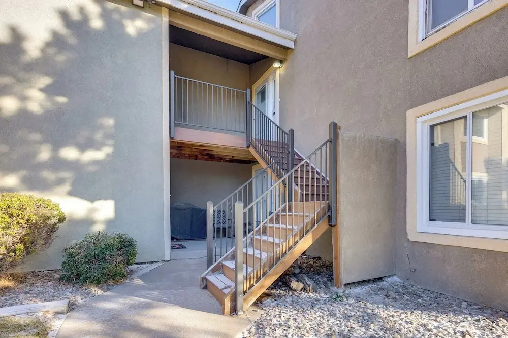 Pet-friendly Condo w/ Mountain View in Monument!