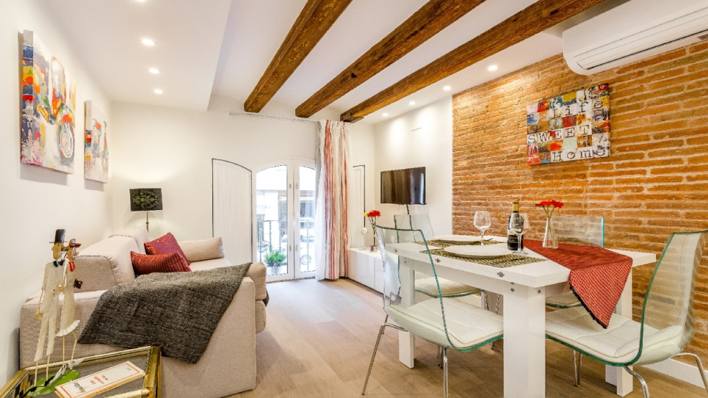UD Apartments - Vintage Suite 1 (2BR) - MID TERM RENTALS