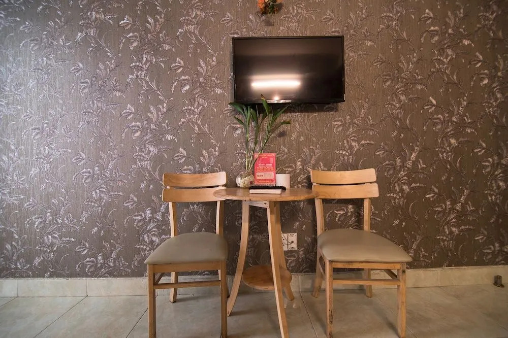 Reddoorz Plus Near Aeon Mall Tan Phu 2