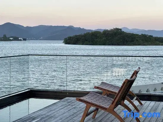 Bailu · Shanhaishi · Lanhaijing Travel Beauty Stay (Dongqianhu Branch)
