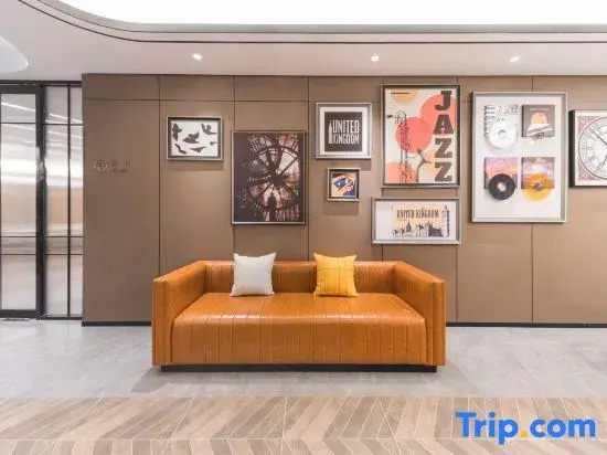 Homeinn Plus Hotel (Weifang Railway Station Yinquan Plaza)