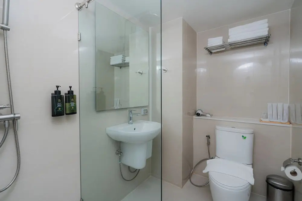 Q-Box Hotel Bangkok Blossom