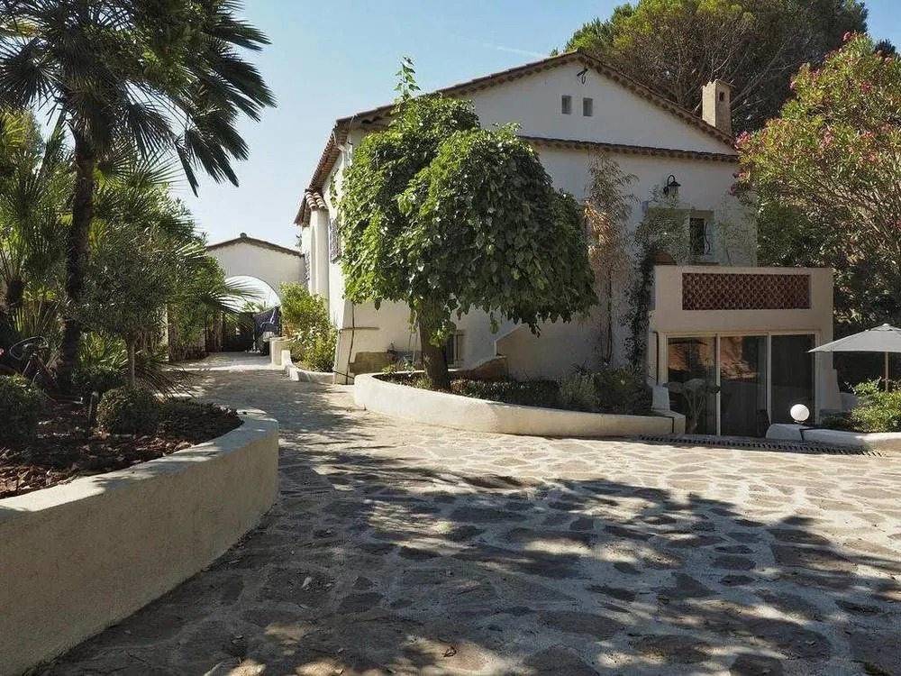 Studio Terra Cotta pres de la plage