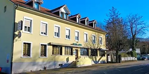Hotel Restaurant Jura Dornach