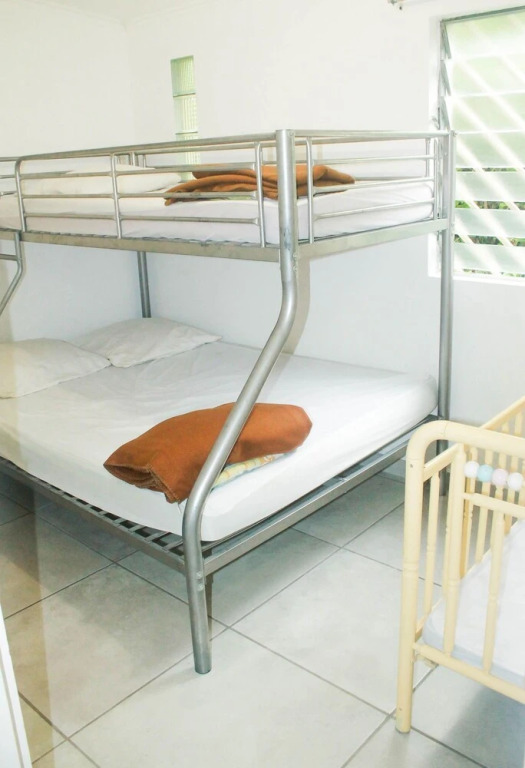 House With 2 Bedrooms in Cilaos, With Enclosed Garden - 42 km From the Beach