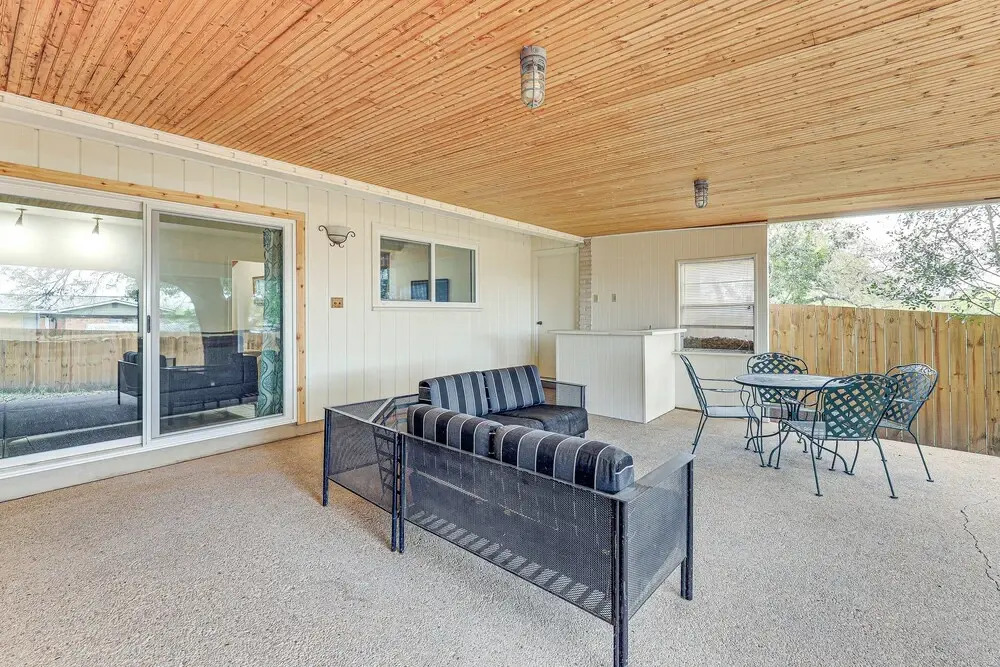 Charming San Antonio Abode ~ 10 Mi to River Walk!
