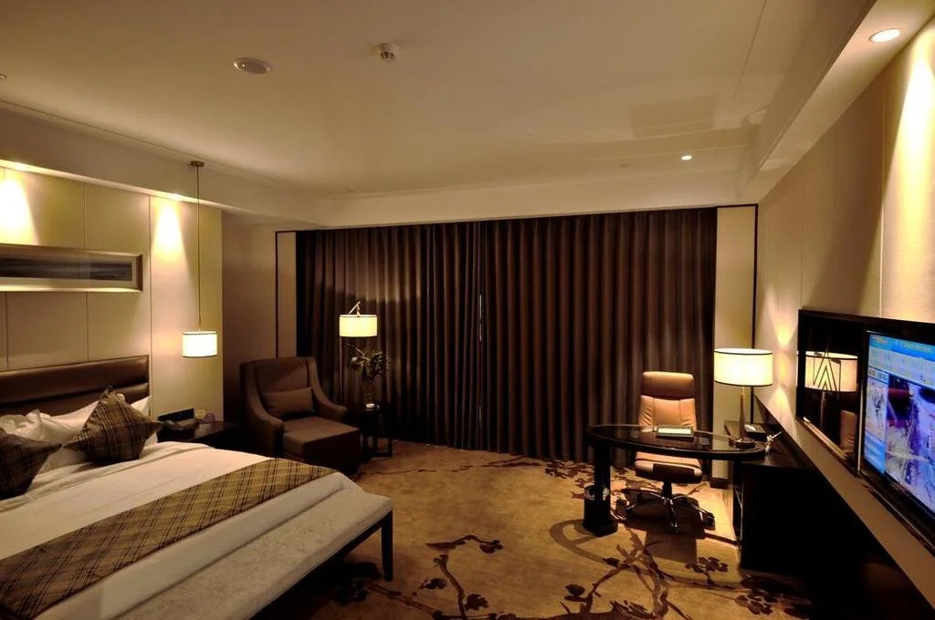 Purple Gold Hotel