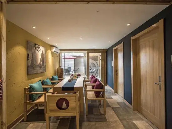 Huaxili Hostel
