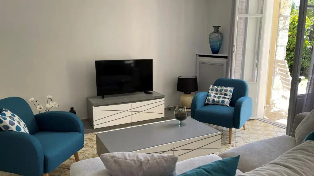 Appartement d'époque avec jardin et parking 4 personnes Le Port de Nice